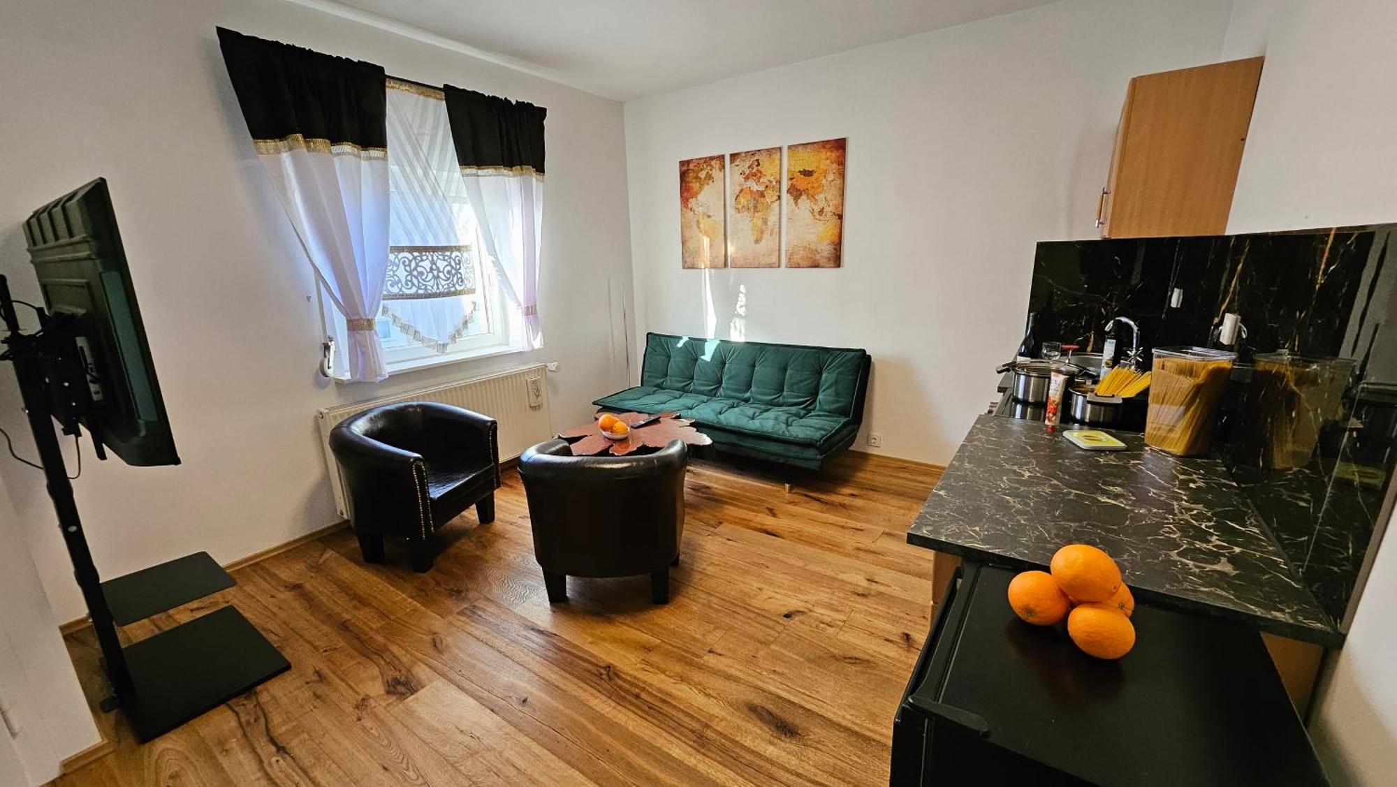 Halle  Haus Mit Garten מראה חיצוני תמונה